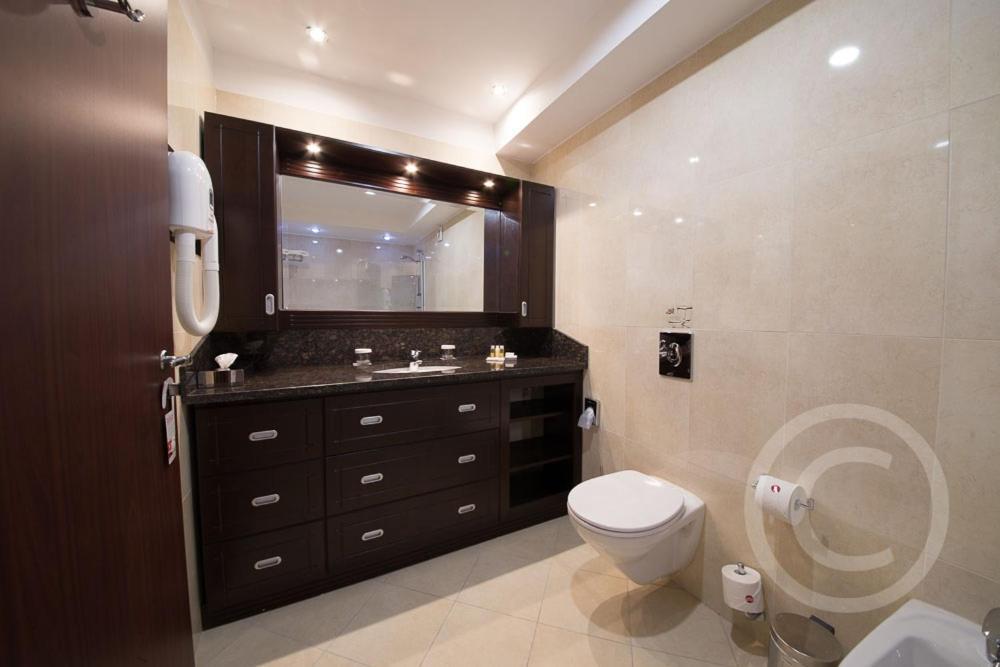 Ramada Hotel & Suites By Wyndham Bucharest North Ngoại thất bức ảnh